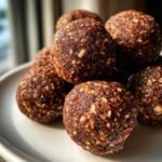 Healthy Gingerbread Energy Balls