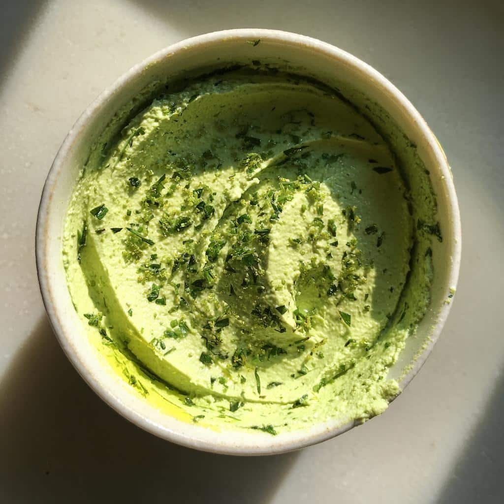 Healthy Herb Garden Dip: 10-Minute Fresh & Flavorful Bliss 4 Healthy Herb Garden Dip (Mixed Greens) - detail 1