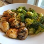Healthy One-Pan Chicken Broccoli Mushroom