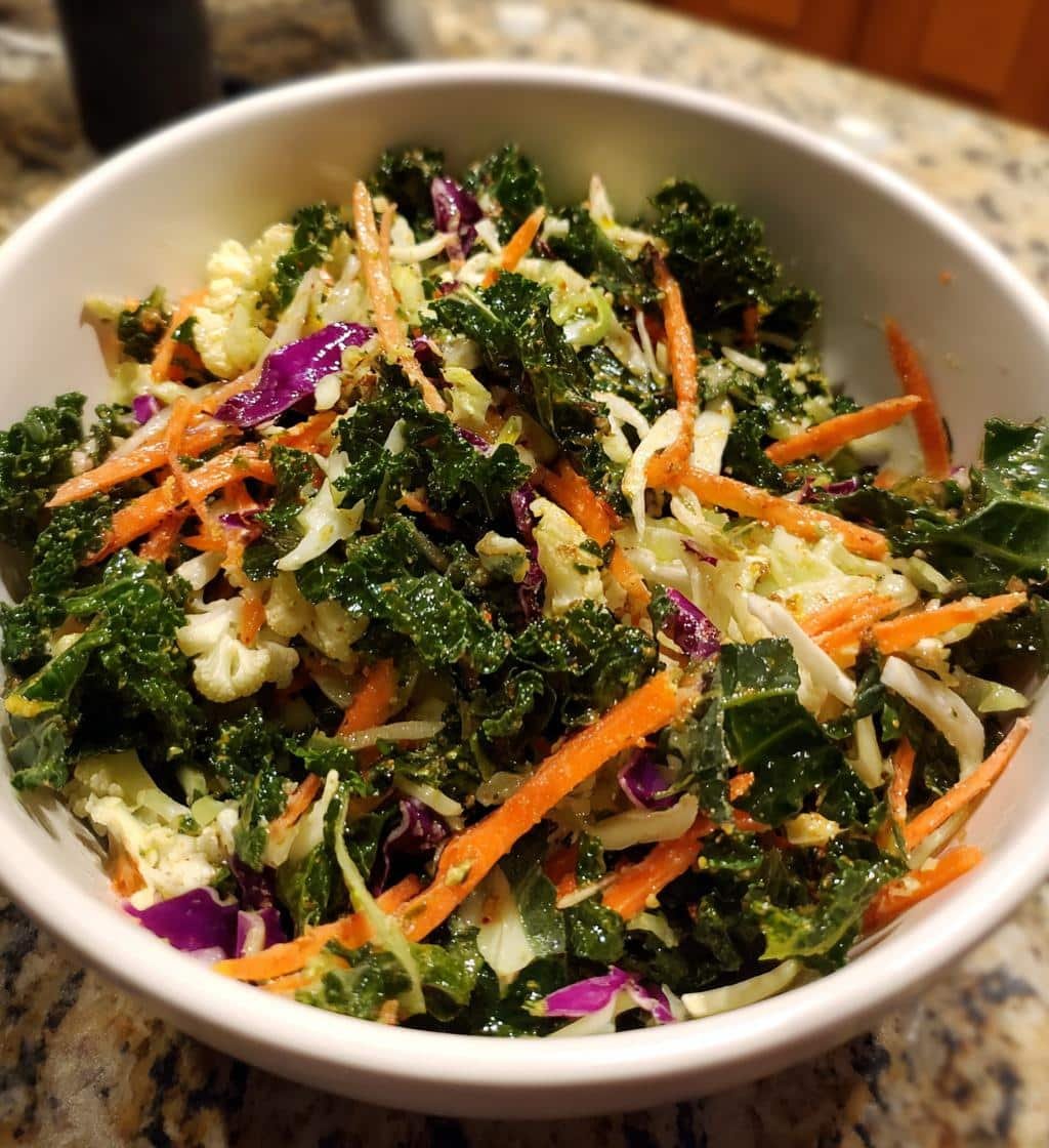 Healthy 4-Ingredient Detox Salad (Kale Cabbage Carrot Cauliflower) - detail 1