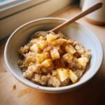 Healthy Crockpot Cinnamon Apple Quinoa Breakfast Bowls
