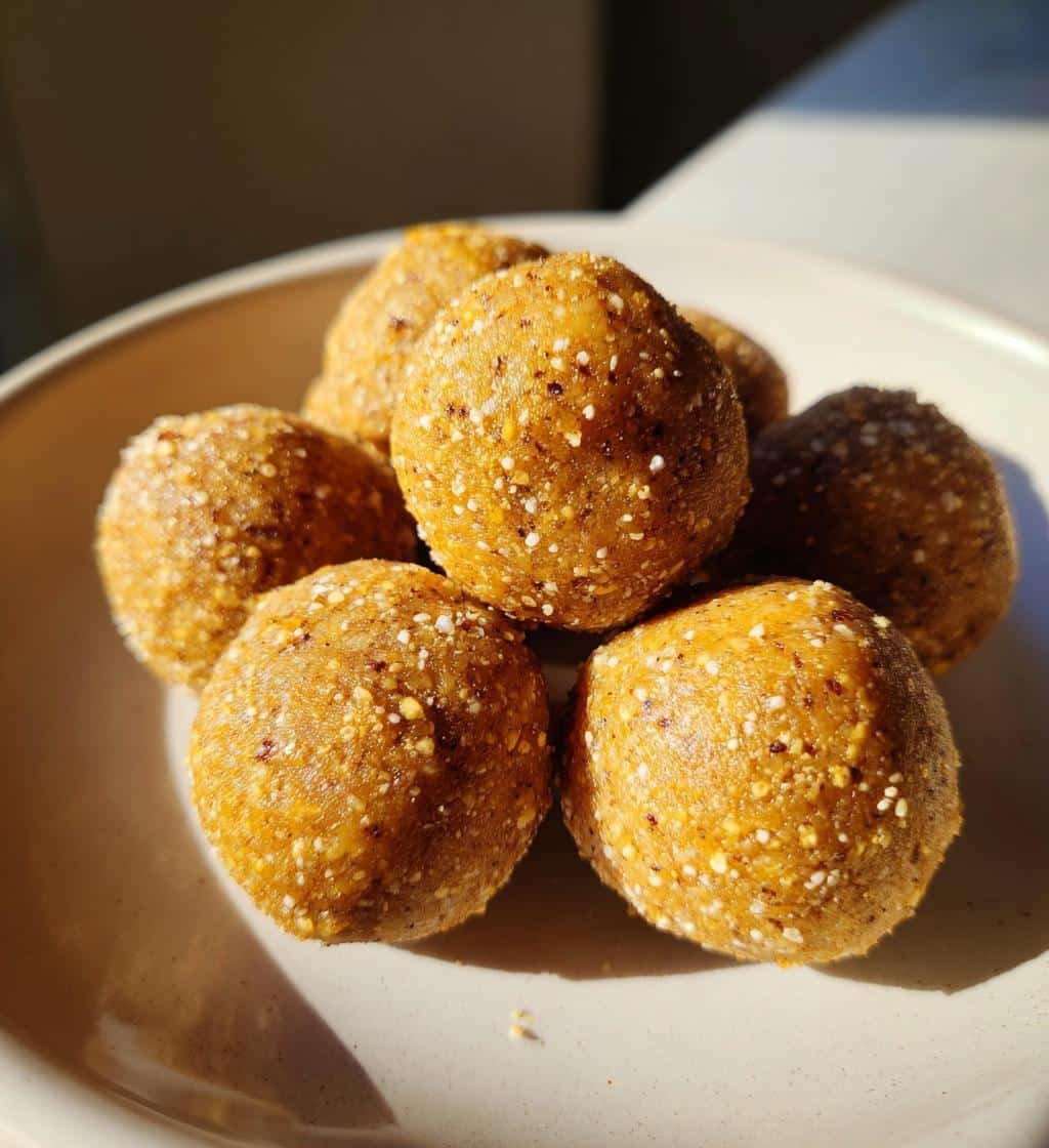 Healthy Vanilla Bean Protein Balls - detail 1