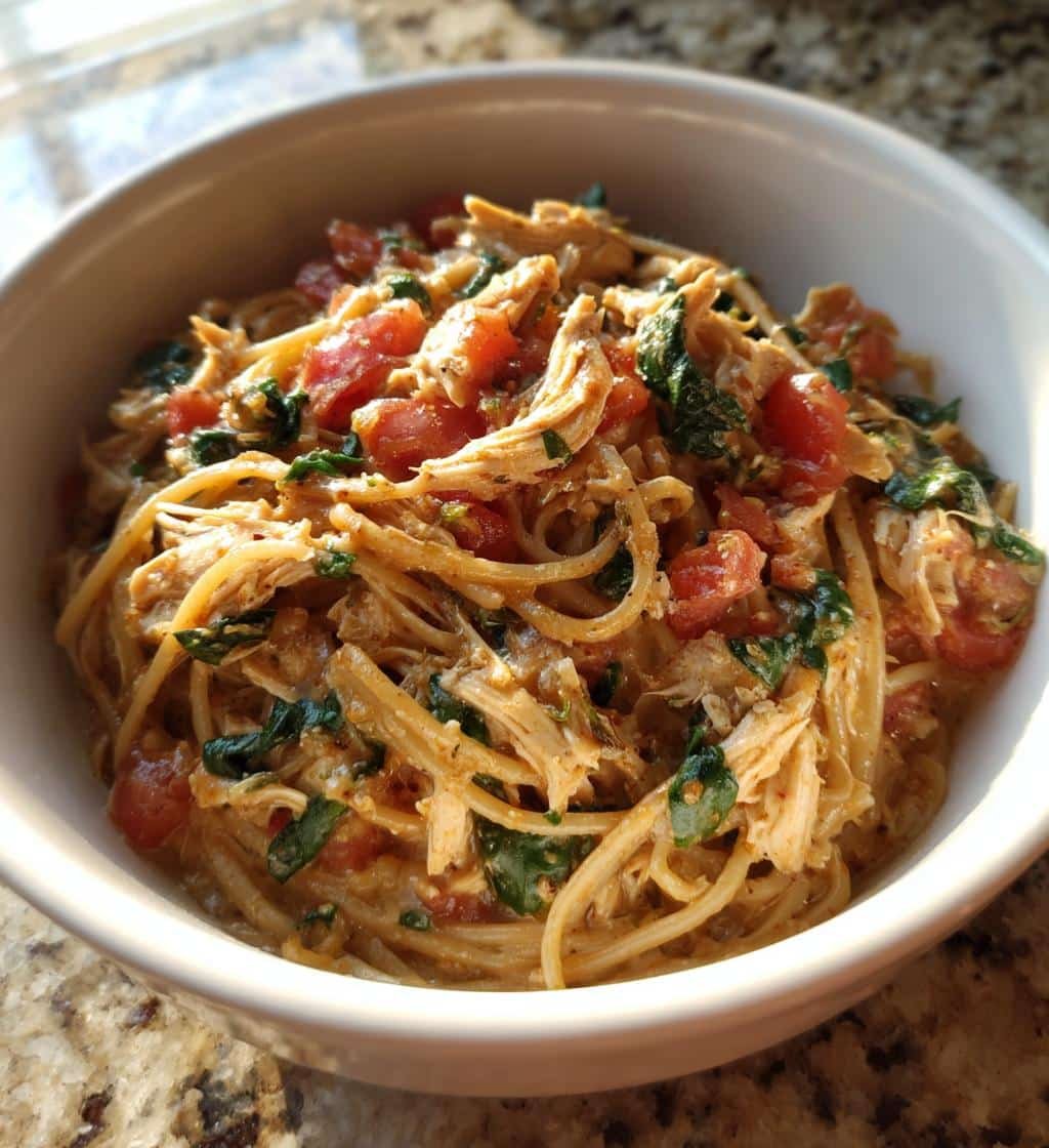 Healthy Easy Creamy Crockpot Chicken Spaghetti in Just 4 Hours 4 Healthy easy creamy crockpot chicken spaghetti - detail 1