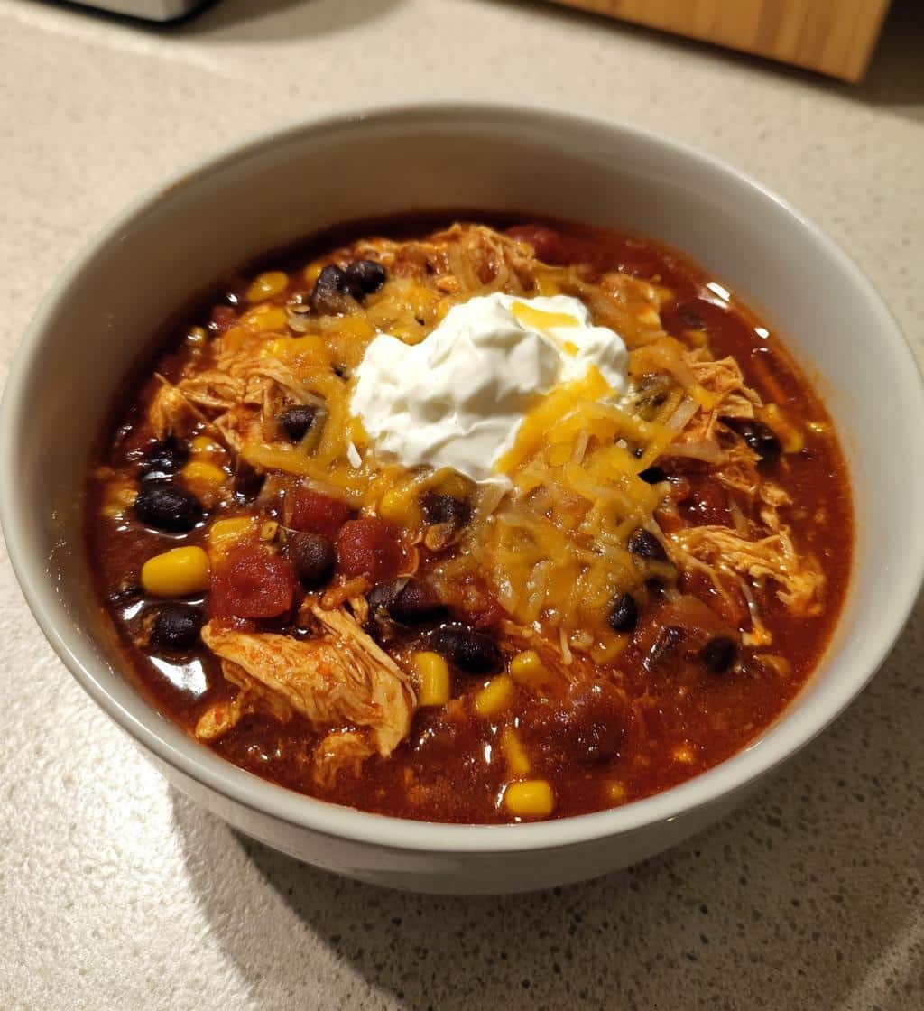 7 CAN CHICKEN TACO SOUP