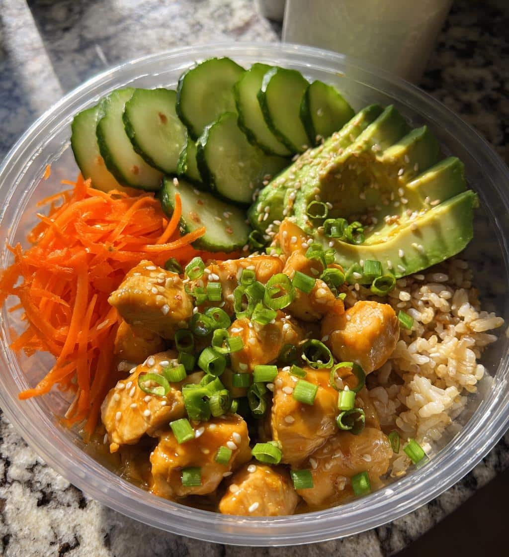 Healthy High Protein Chicken Poke Bowl Meal Prep - detail 1